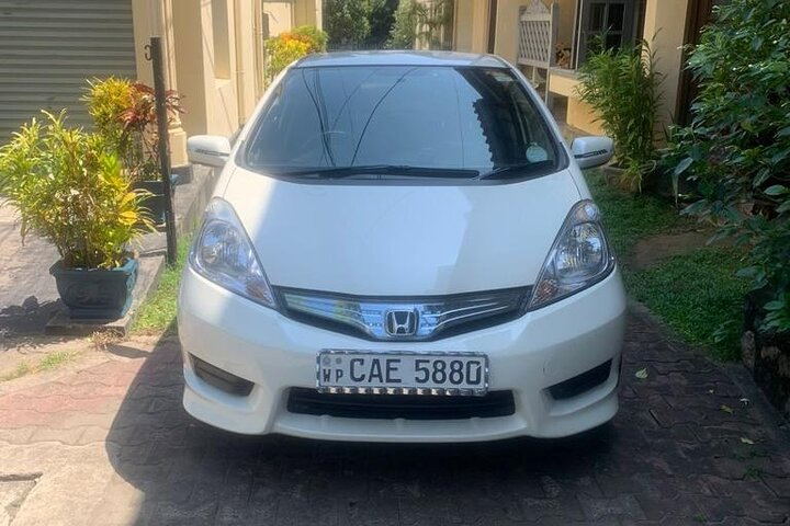 Airport Transfer, Colombo Sri Lanka  - Photo 1 of 5